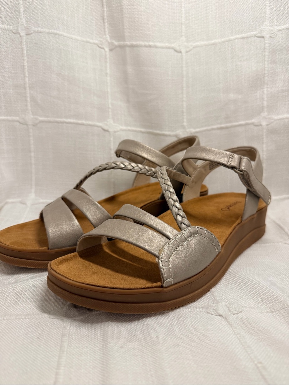 NWT Baretraps Flicka Champagne Braided Wedge Sandals Size 9.5M